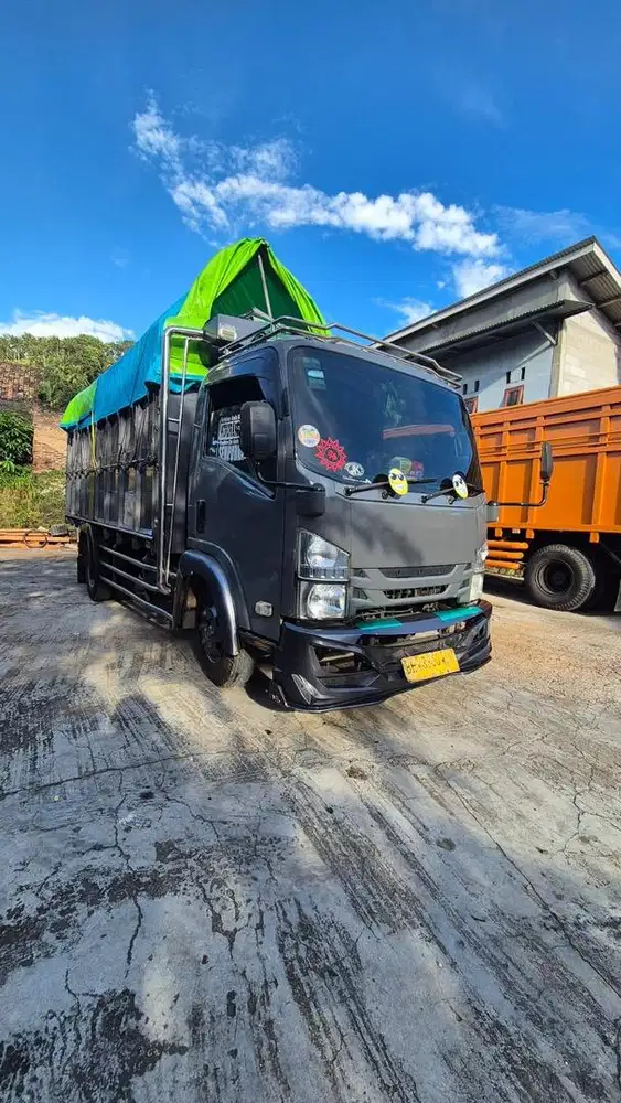 isuzu giga nmr 71T hd 5.8