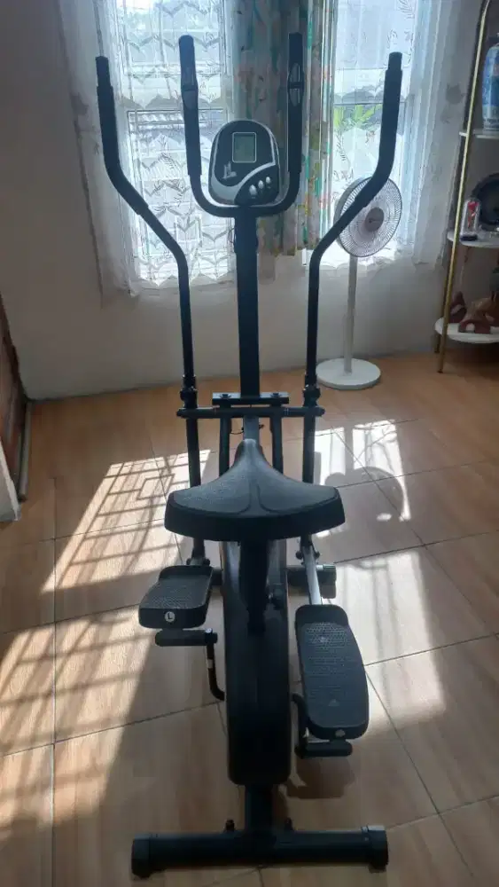 Dijual TWEN Sepeda Statis Fitness Orbitrack type E6H Black