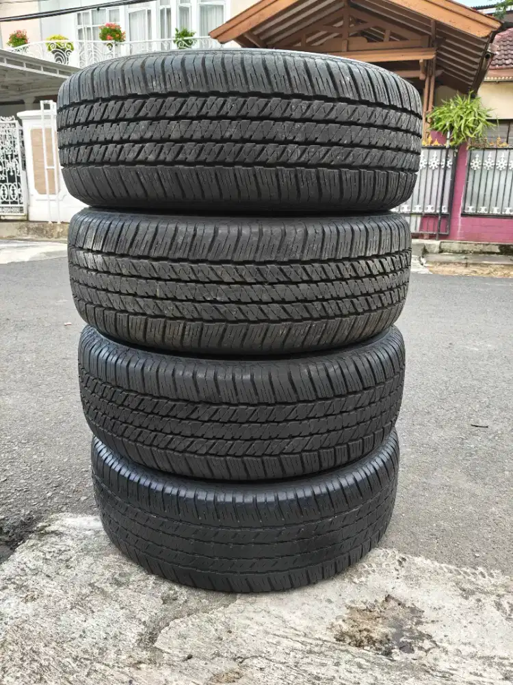 Jual ban mrek bregestone dueler H/T ukuran 265 60 R18 kond 90% 4pcs.