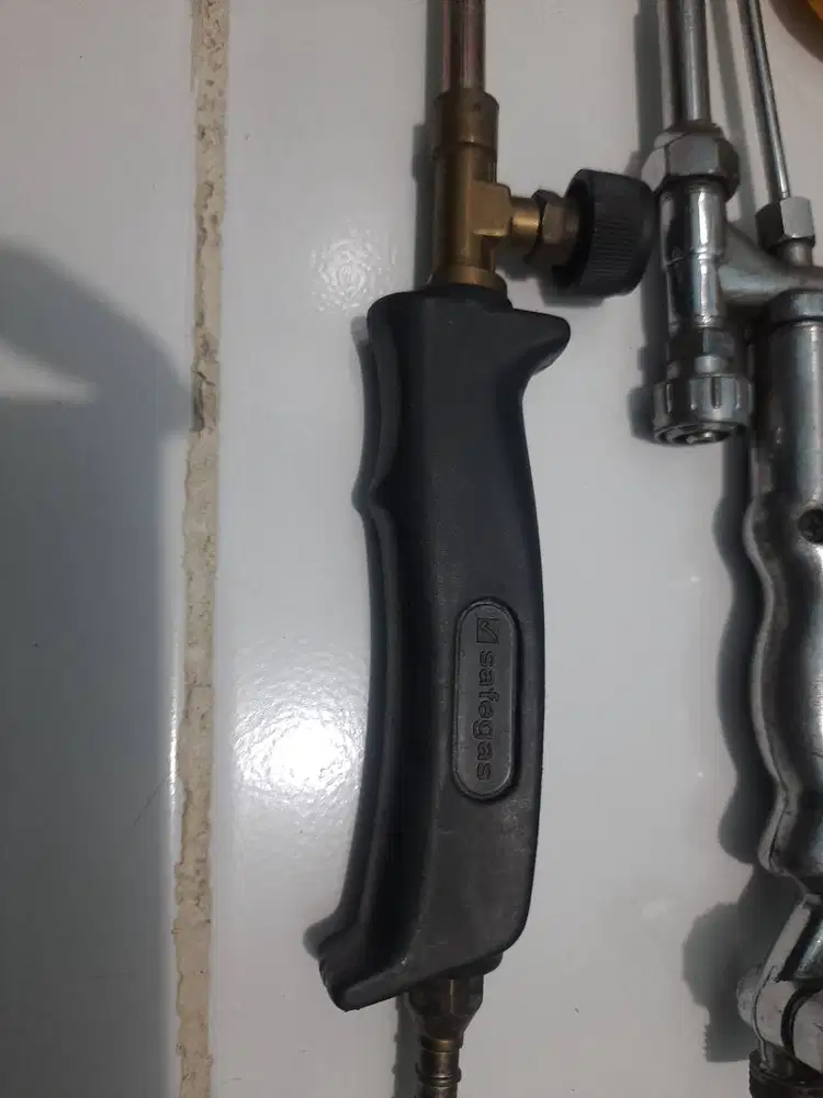 Blender potong las karbit