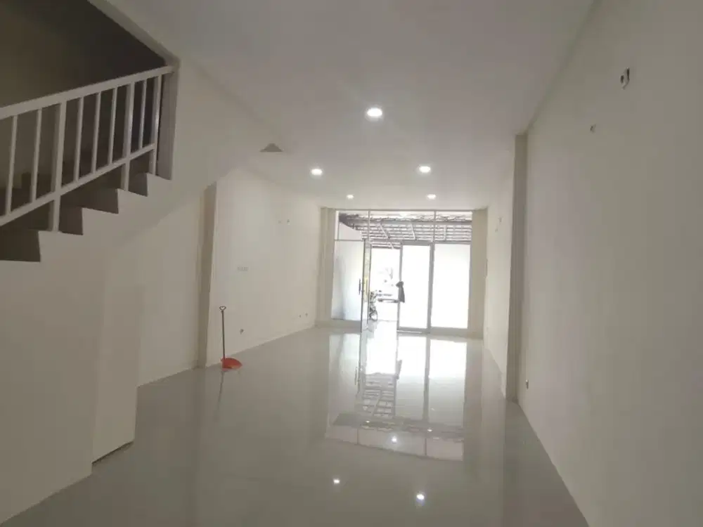 Disewakan  Ruko Green Lake City Ruko Wall Street -Seberang RM Dapur Medan