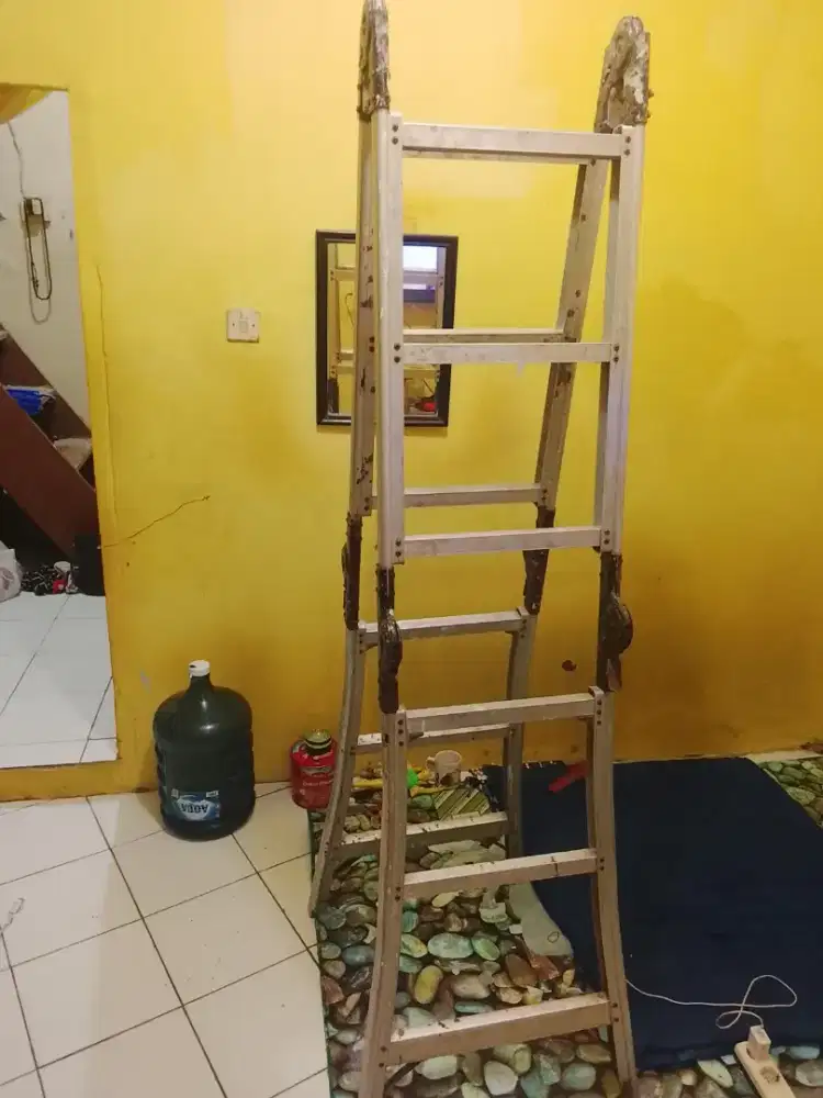 Tangga almunium merk apache