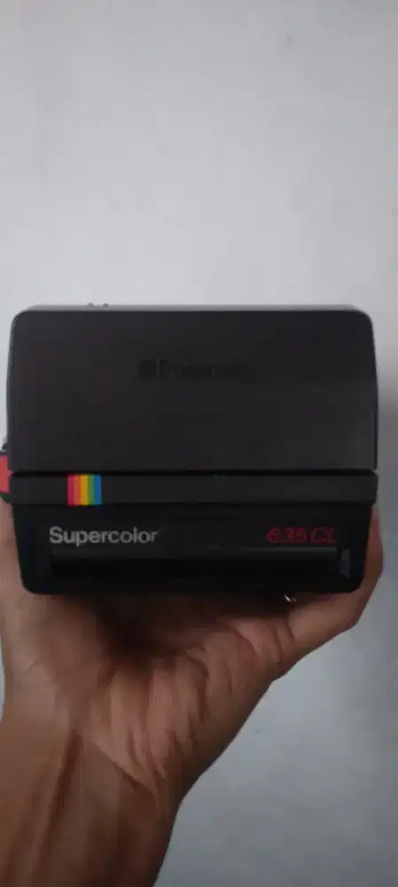 Kamera lawas Polaroid supercolor 635CL Vintage