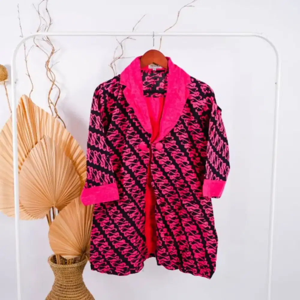 Baju batik modern wanita