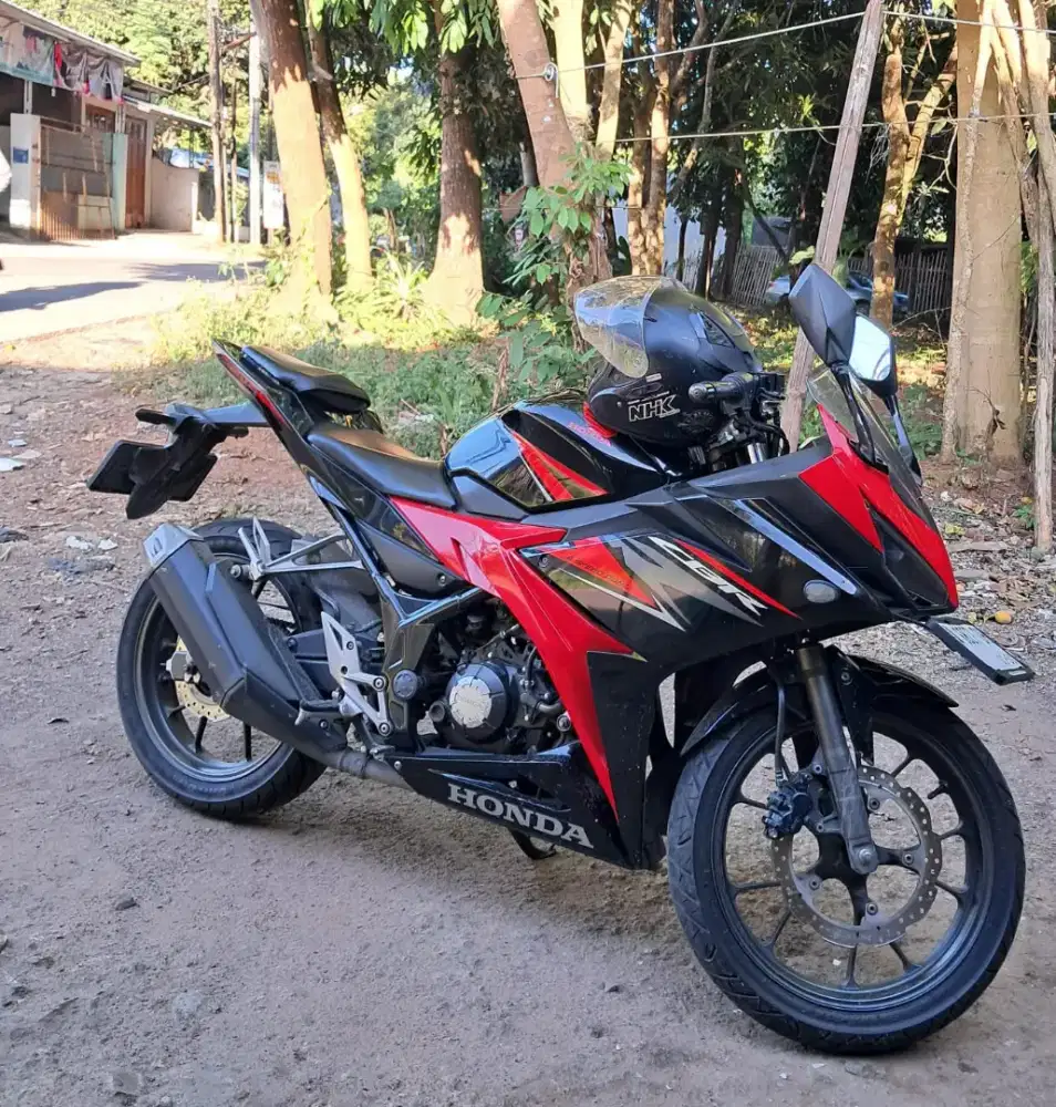 Honda CBR150R TAHUN 2019