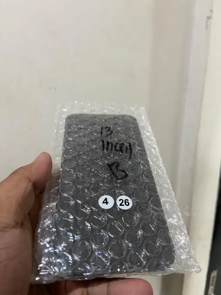 LCD touchscreen iphone 13