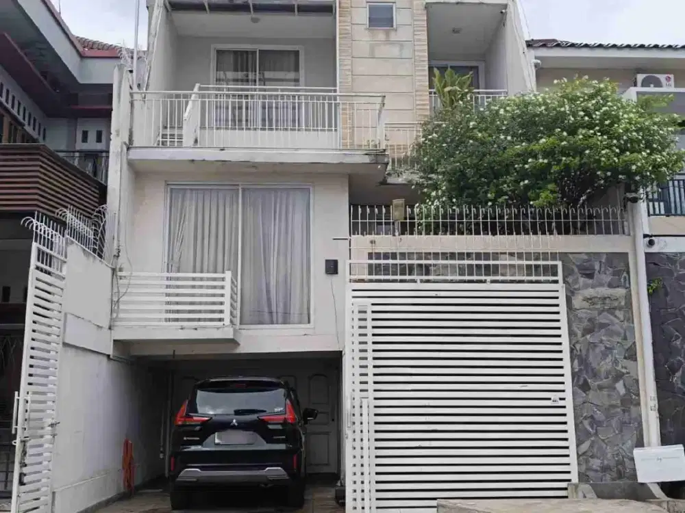 Dijual Rumah Bagus Dalam Komplek Elite Pondok Kelapa Duren Sawit Jakarta Timur