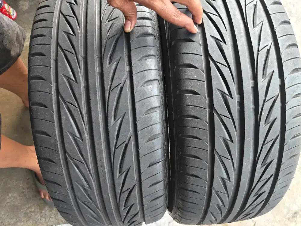 Jual ban copotan mrek bregestone techno sport ukuran 245 45 R18 2pcs.