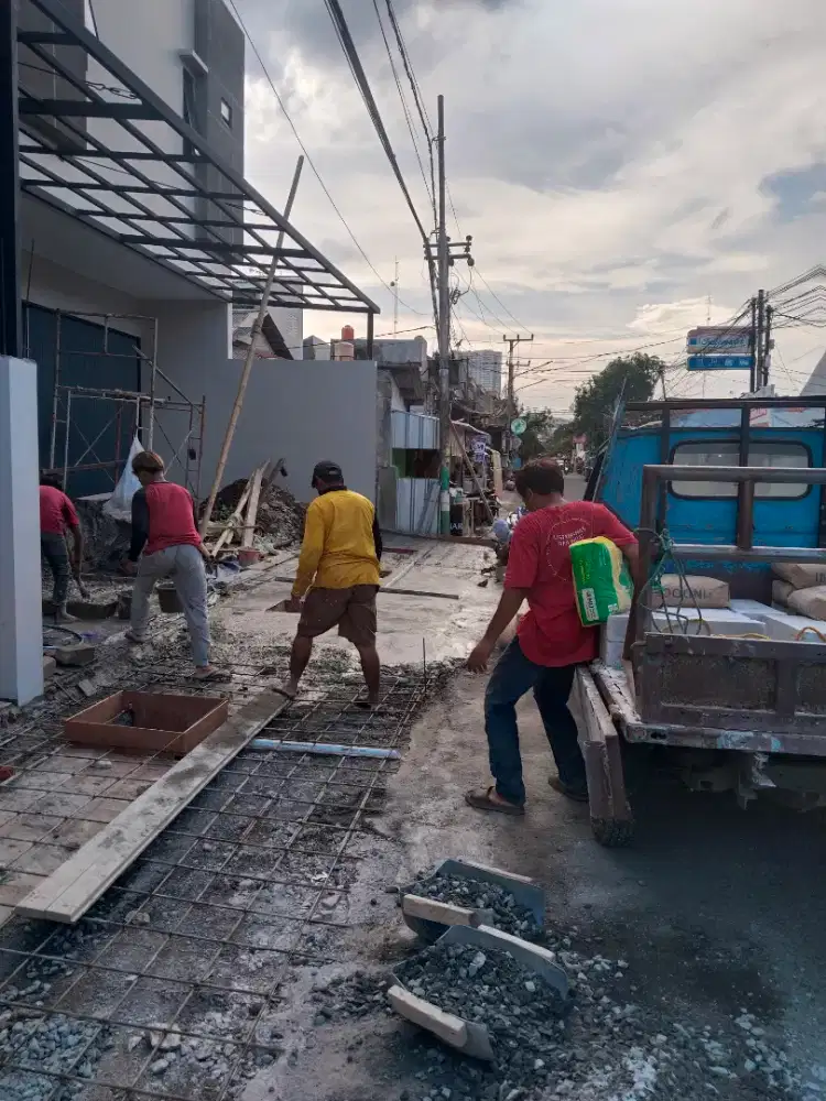 Tukang Renovasi