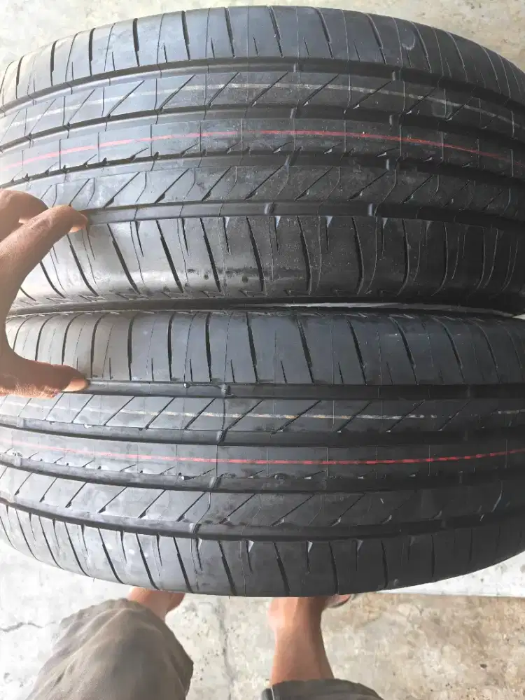 Jual ban baru Mrek bregestone Turanza toosa ukuran 215 55 R18 2pcs.