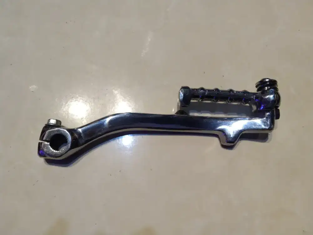 Selahan atau engkol buat mio karbu  sudah chrome original