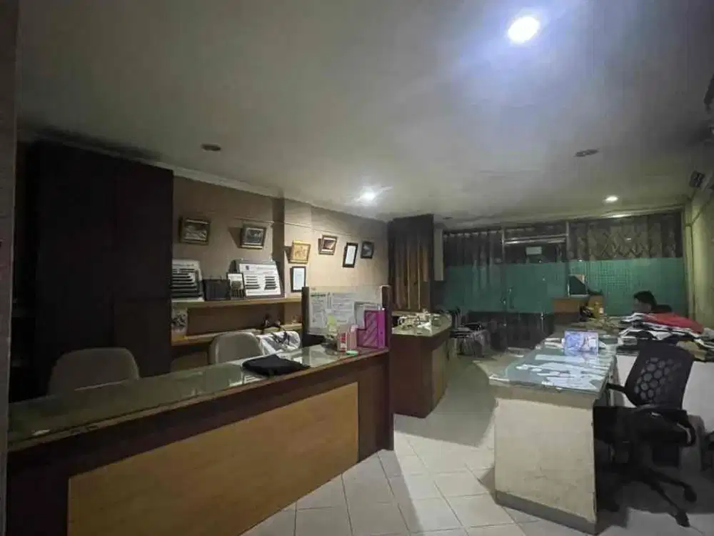 DIJUAL RUKO 3 LANTAI LOKASI HADAP JALAN RAYA RUKO PANGERAN JAYAKARTA