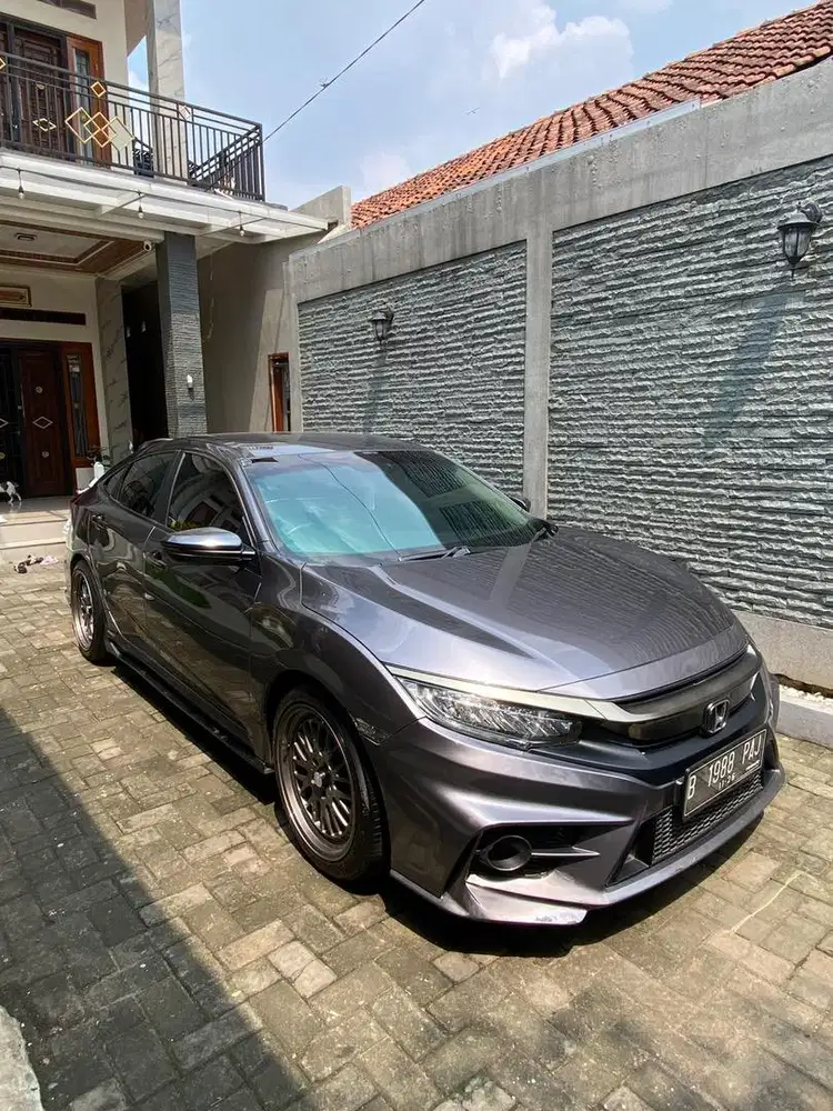 Civic Turbo 1.5 ES Sedan 2016 Istimewa
