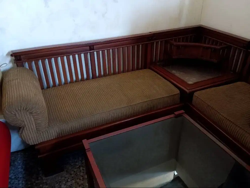 Set Kursi Tamu Sudut Minimalis