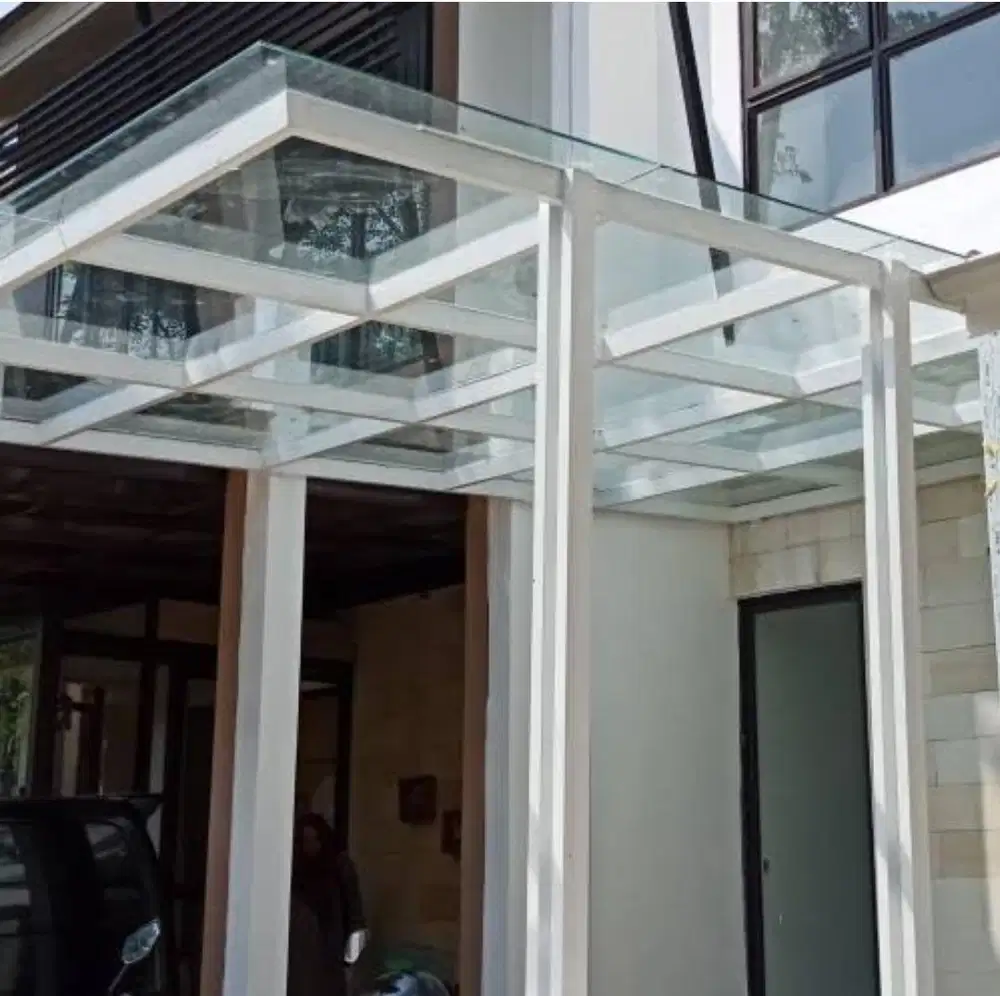 Kanopi kaca minimalis