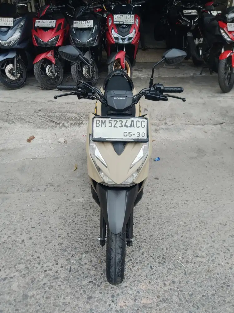 Dijual cepat Honda beat sreat tahun 2025