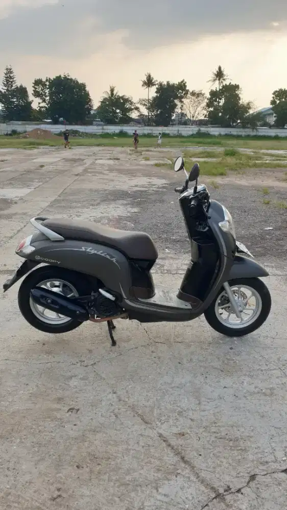 SCOOPY STYLISH 2019