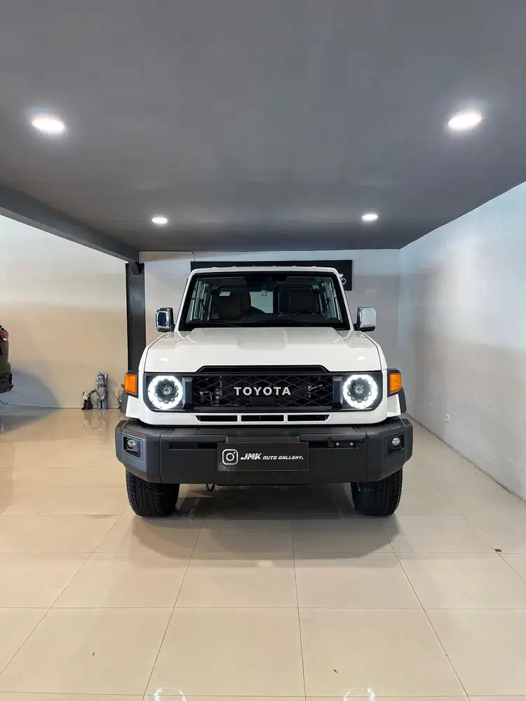 Toyota Land Cruiser 71 Short Wheel Base - 2026