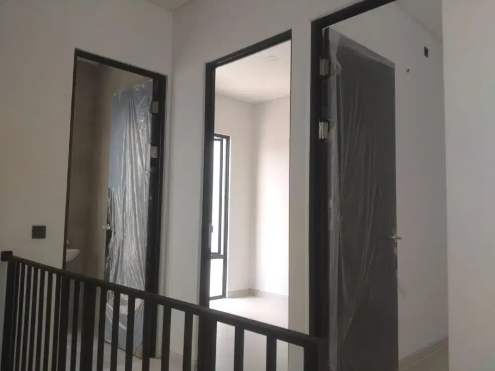 DIJUAL/DISEWAKAN Rumah Baru Perum Grand Eastern Sukolilo Surabaya Timur