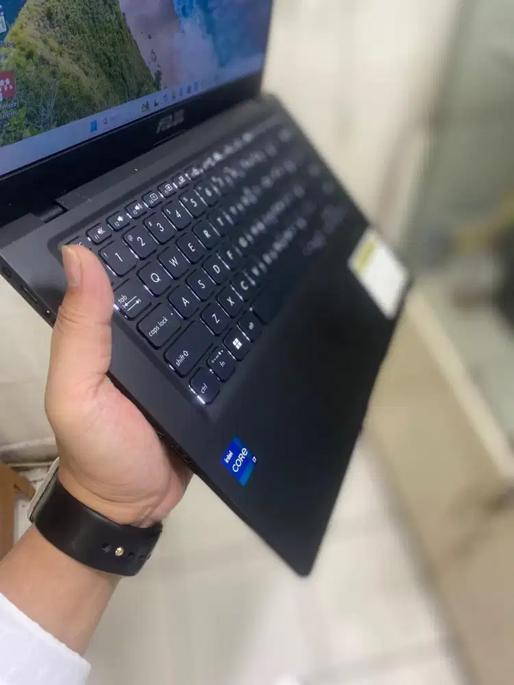 ASUS VIVOBOOK A1400E