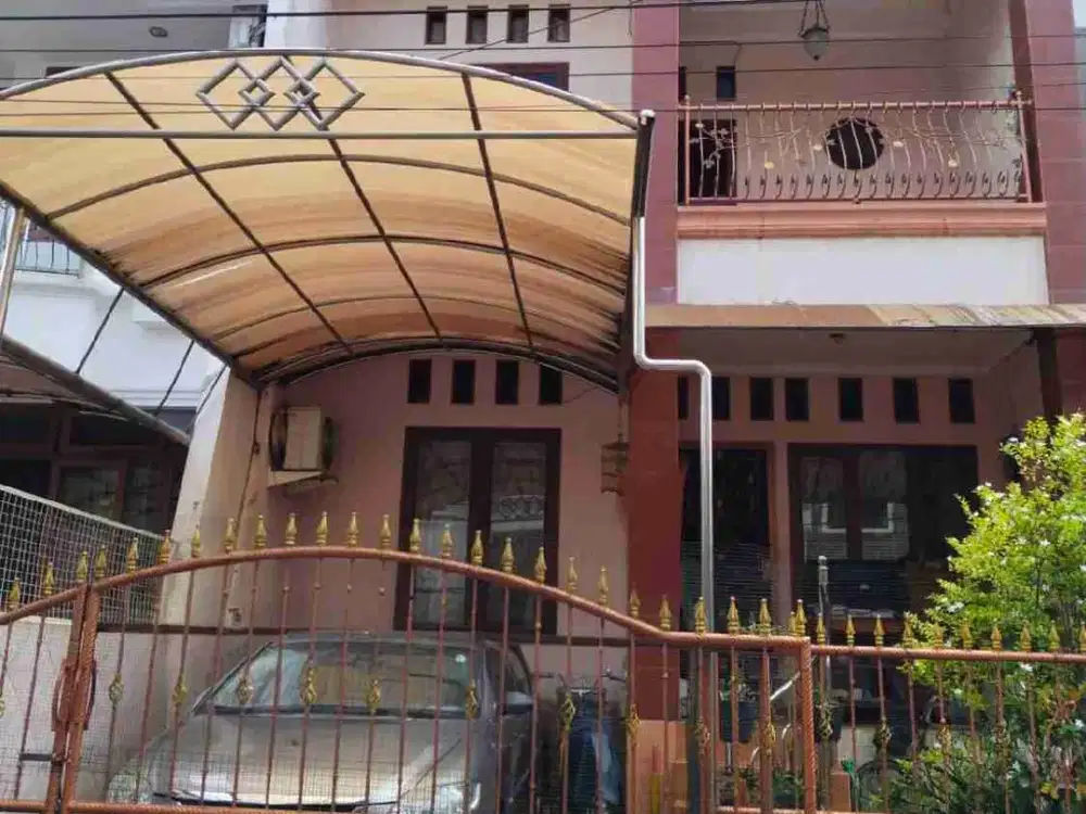 Dijual rumah siap huni di Kelapa Molek Kelapa Gading Jakarta Utara