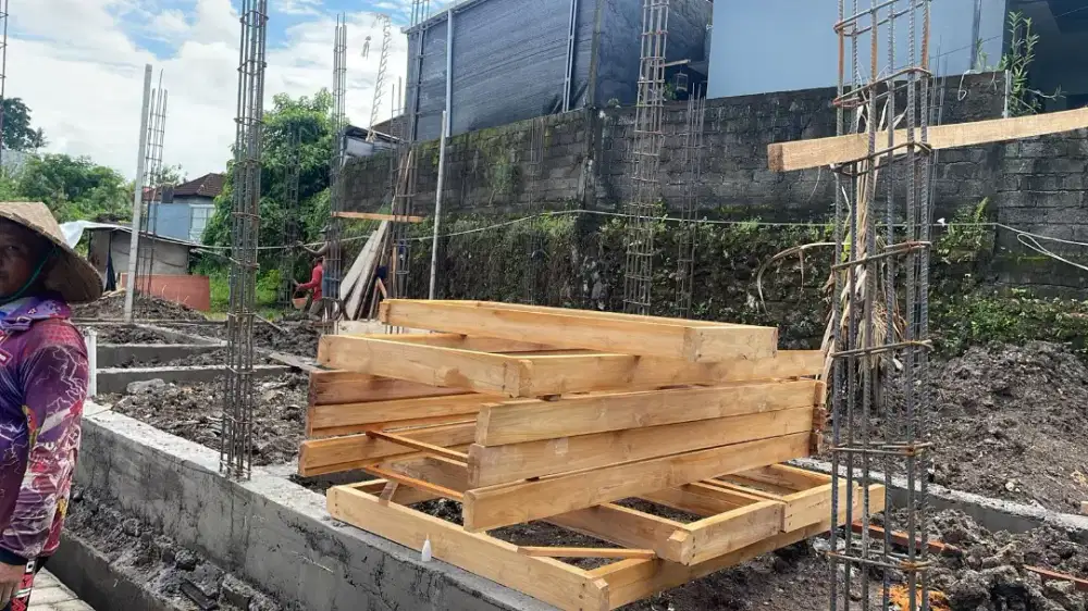 Kusen, cendela, pintu