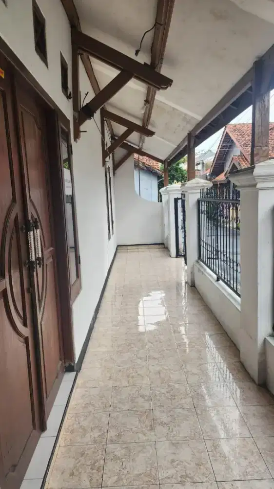 Disewakan, bulanan / tahunan