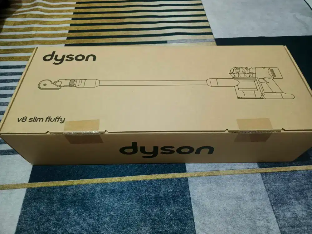 Vacuum Cleaner Dyson V8 Slim Fluffy ( Brand New In Box) belum dipakai