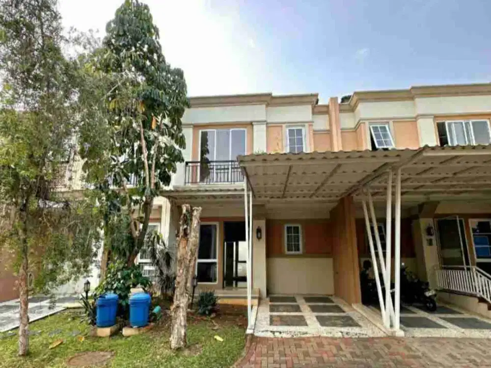 JUAL RUMAH 2 LANTAI SIAP HUNI