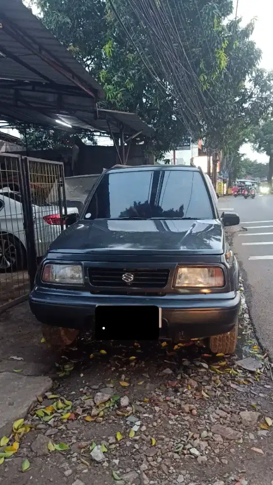 Mobil Suzuki Vitara 1993