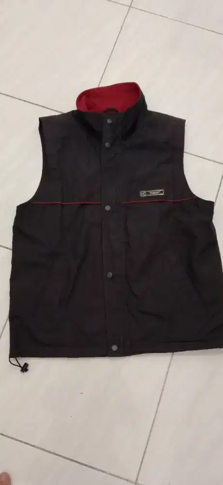 Jaket vest dunlop size M besar/L