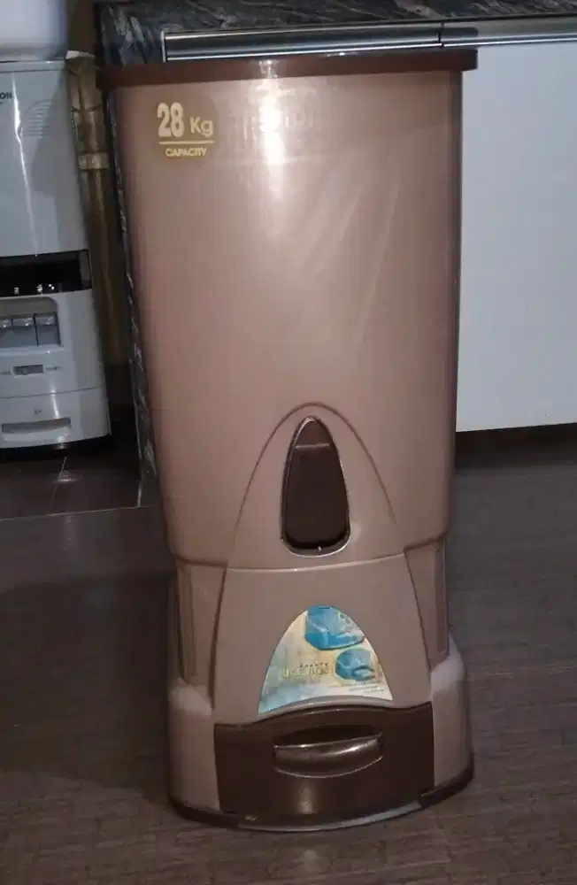 Rice Box / Dispenser Beras