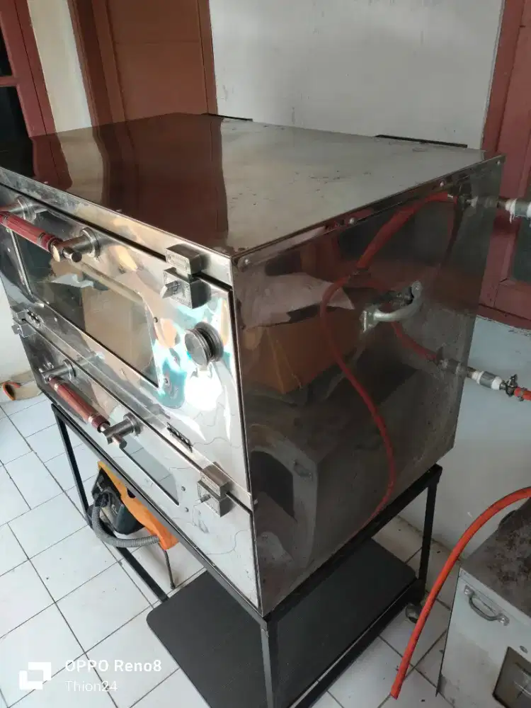 Oven Gas api atas bawah bekas