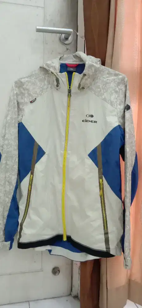 Jaket parasut eider size M/L