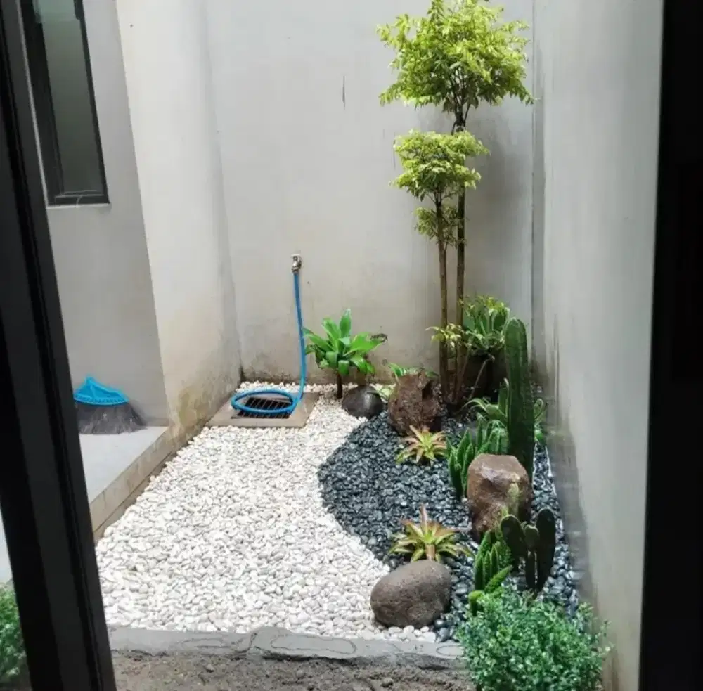 Pembuatan taman hijau minimalis