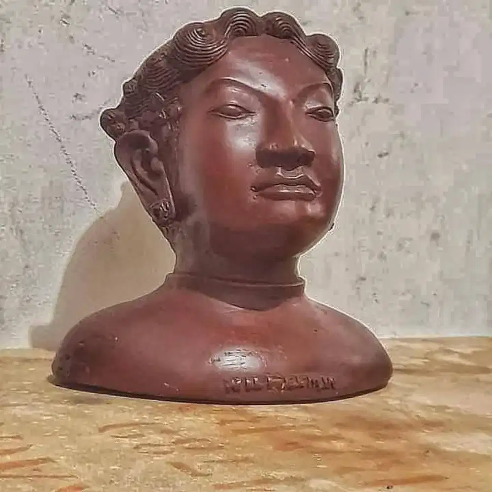Patung Wilhelmina Langka Statue scalpture ķolonial