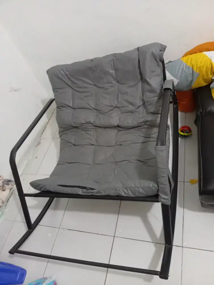 kursi goyang kursi santai