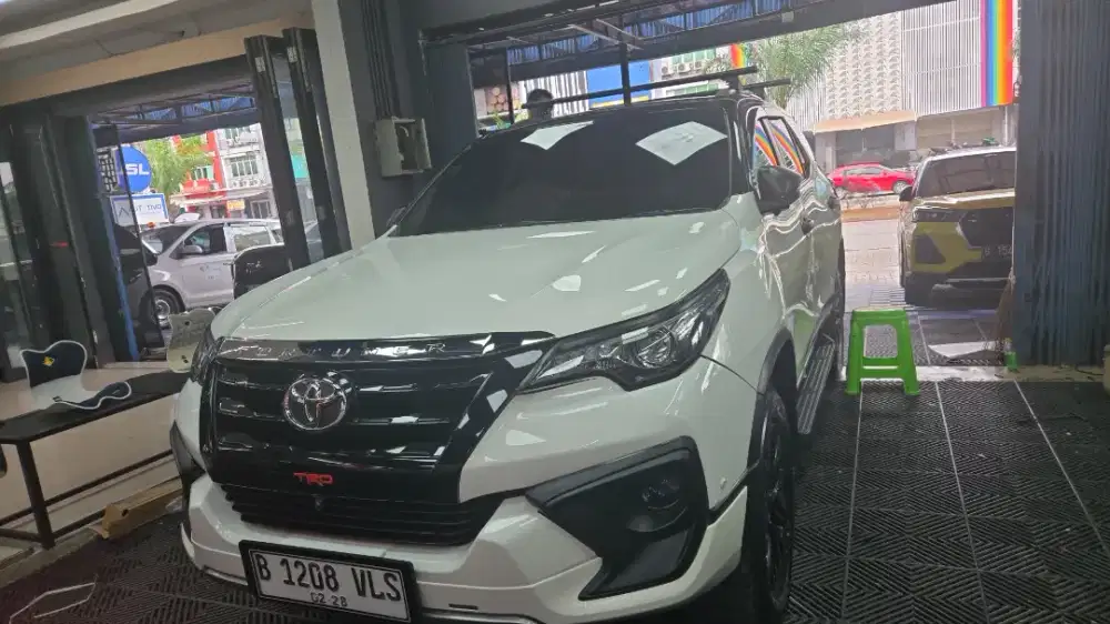 Jual mobil pribadi bebas laka dan banjir,type vrz trd,