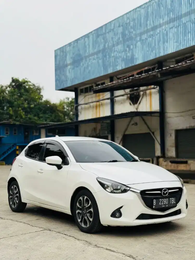 Mazda 2 2016 GT skyactiv matik Low kilometer