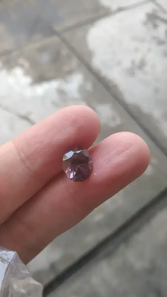 Safir unggu batu asli