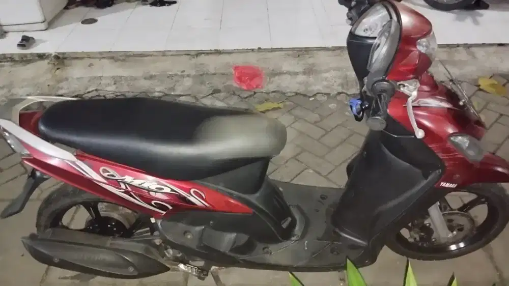 Mio smile warna merah