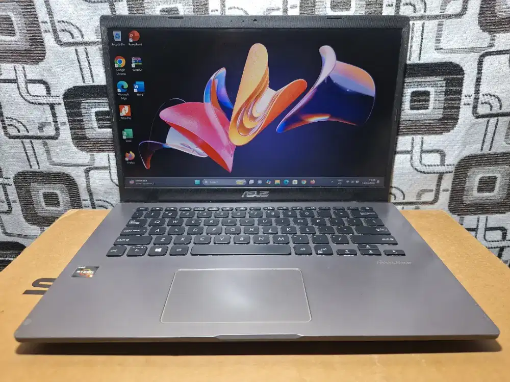 Laptop Asus VivoBook M409DA Ryzen 5 VGA ram 8gb layar FHD siap pakai