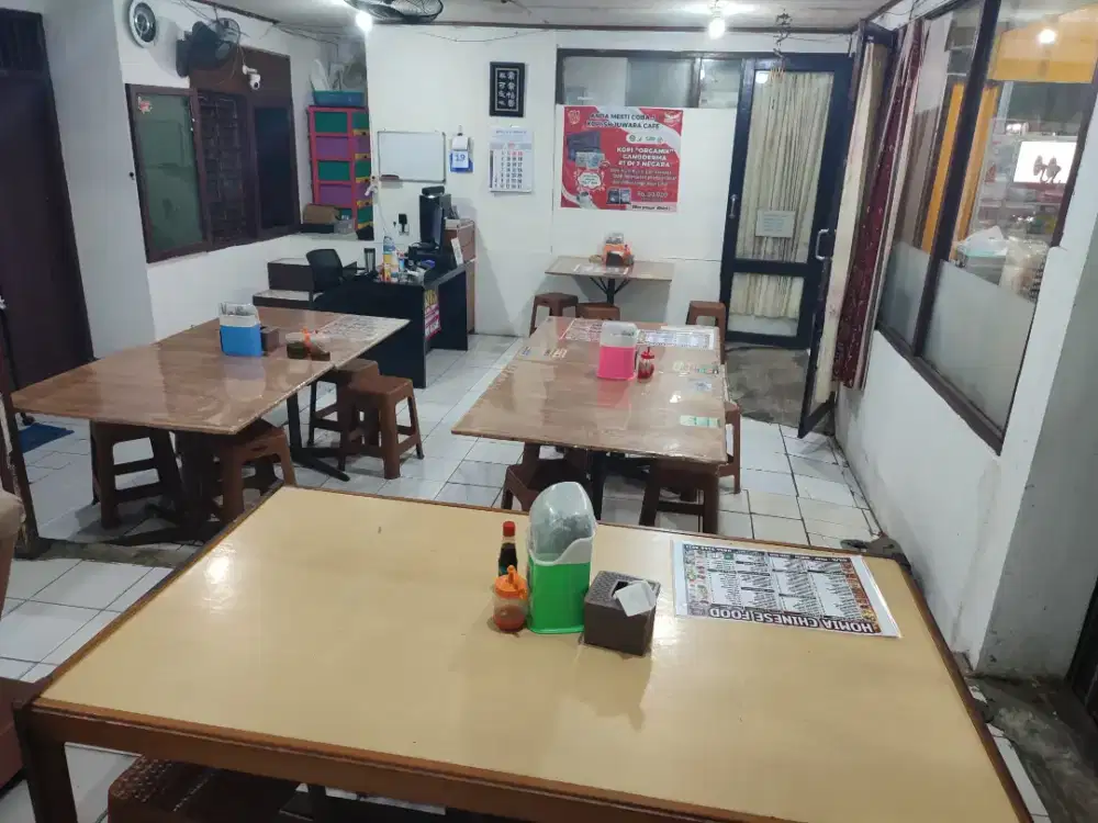 Loker Helper & Jaga outlet makanan di taman cibodas