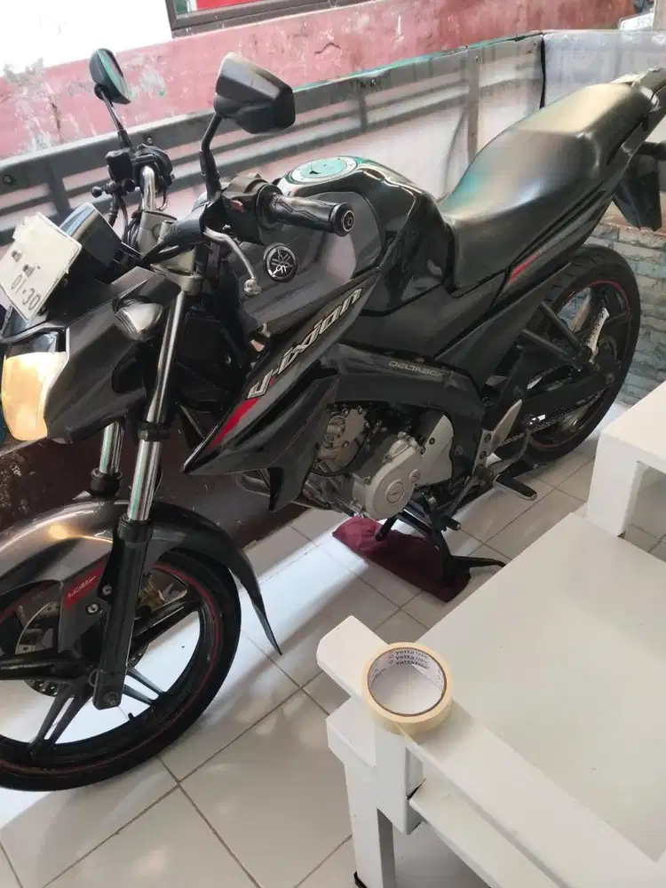 YAMAHA VIXION TH2015 PLAT B - CASH