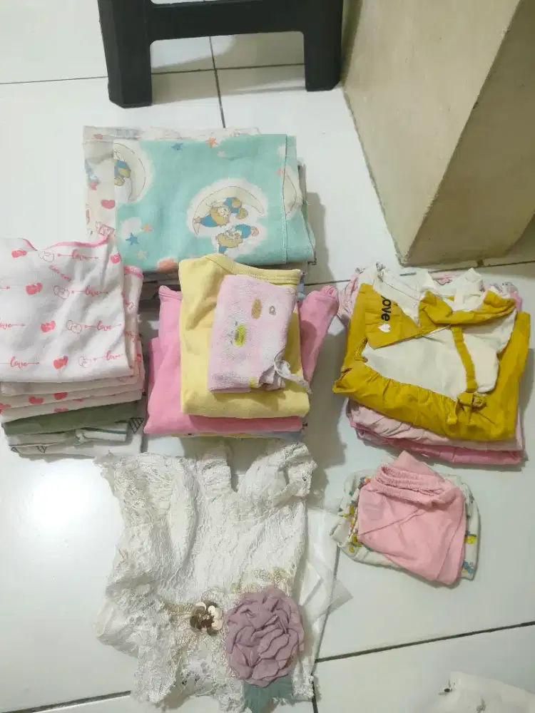 Gratis, baju bayi 0-12 bulan