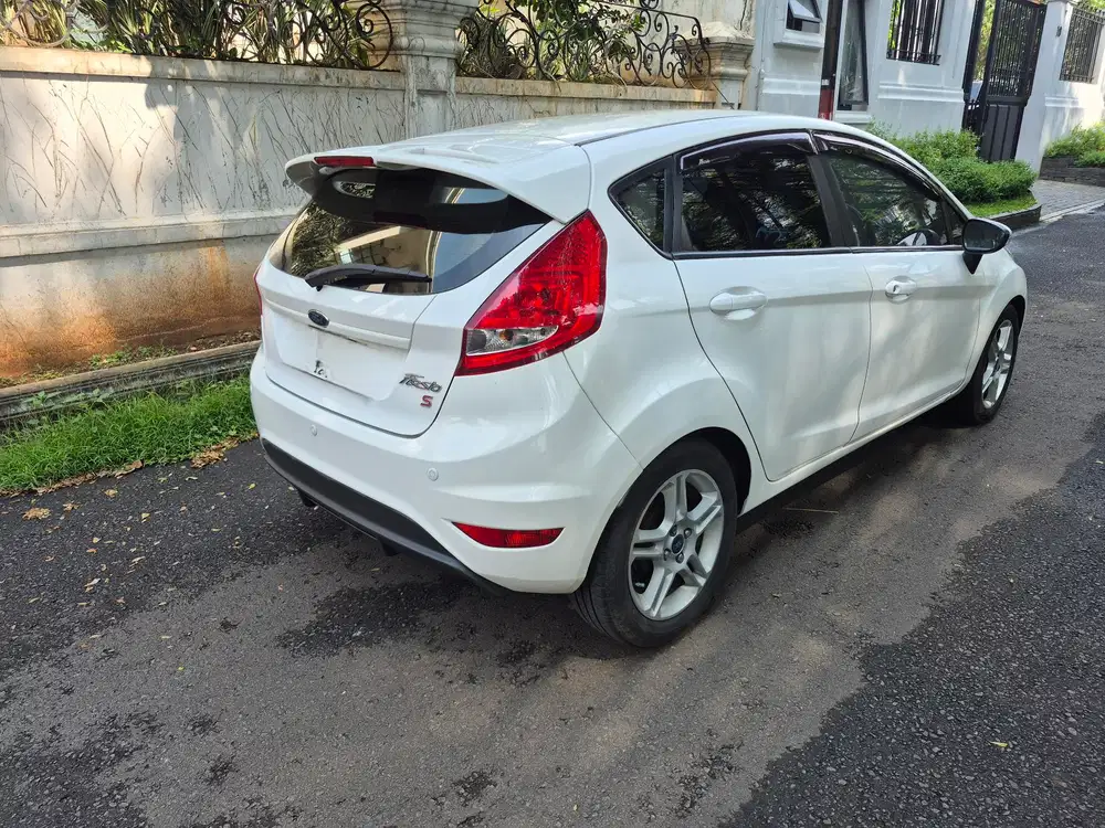 Ford Fiesta 2012 Bensin