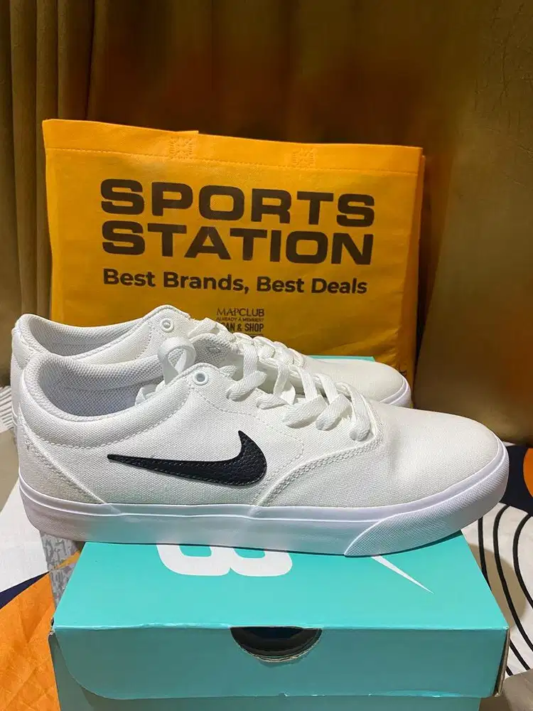 Sepatu nike casual original