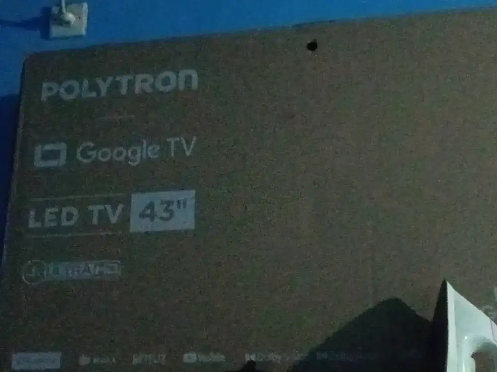 Polytron 43 inch smart tv