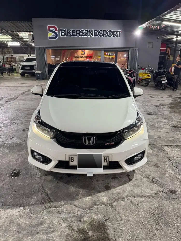 [CASH] KM Rendah Honda Brio RS 2023 AT Taffeta White