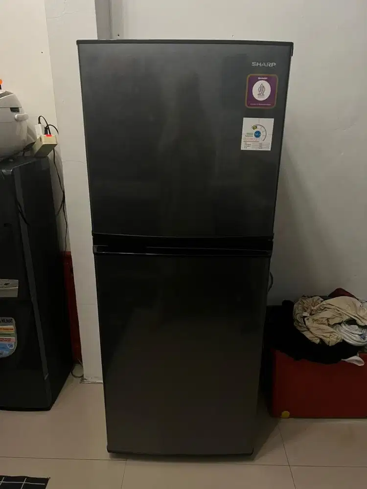 SHARP 2PINTU SJ-236(205Liter) 2,6jt (MASIH GARANSI)